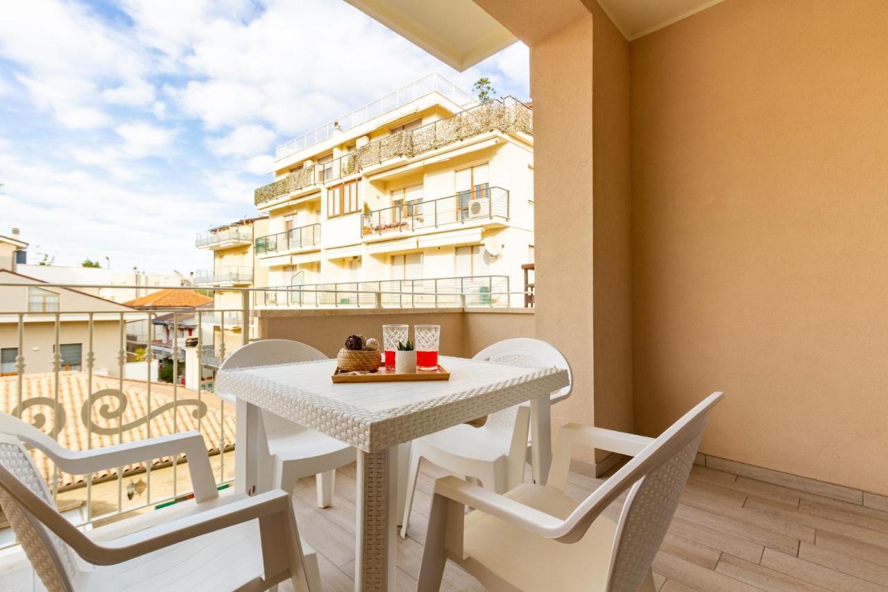 Apartament Giada 1P - Palazzina Laura Myho Casa Tortoreto Zewnętrze zdjęcie